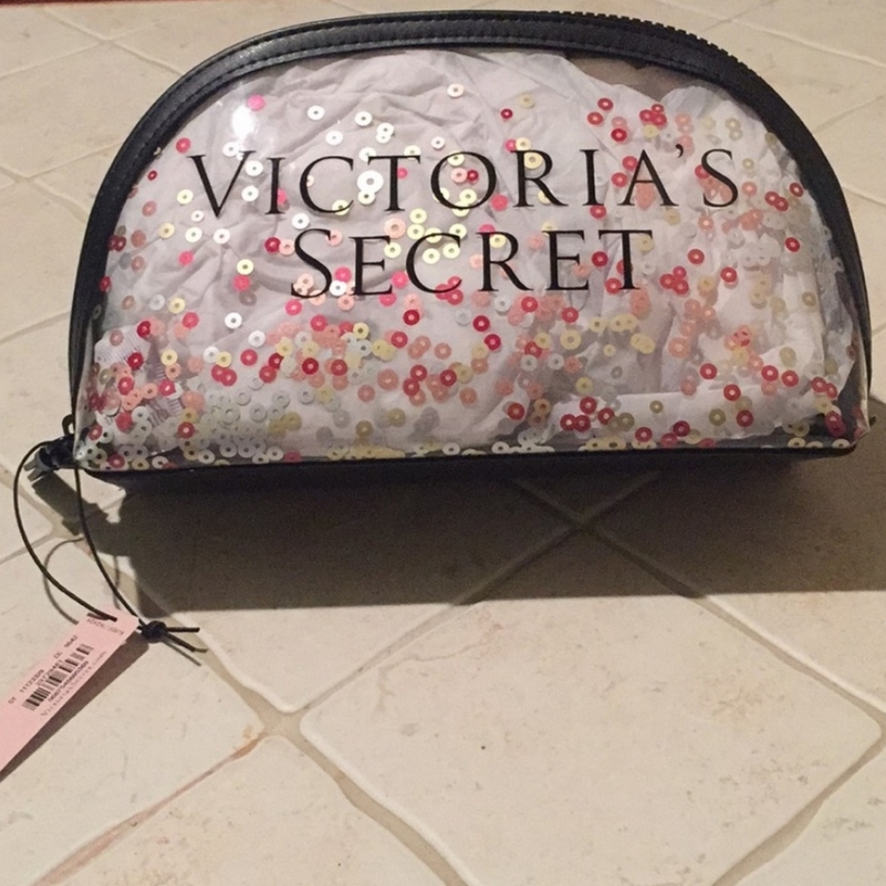 Nwt Victoria secret cosmetic bag